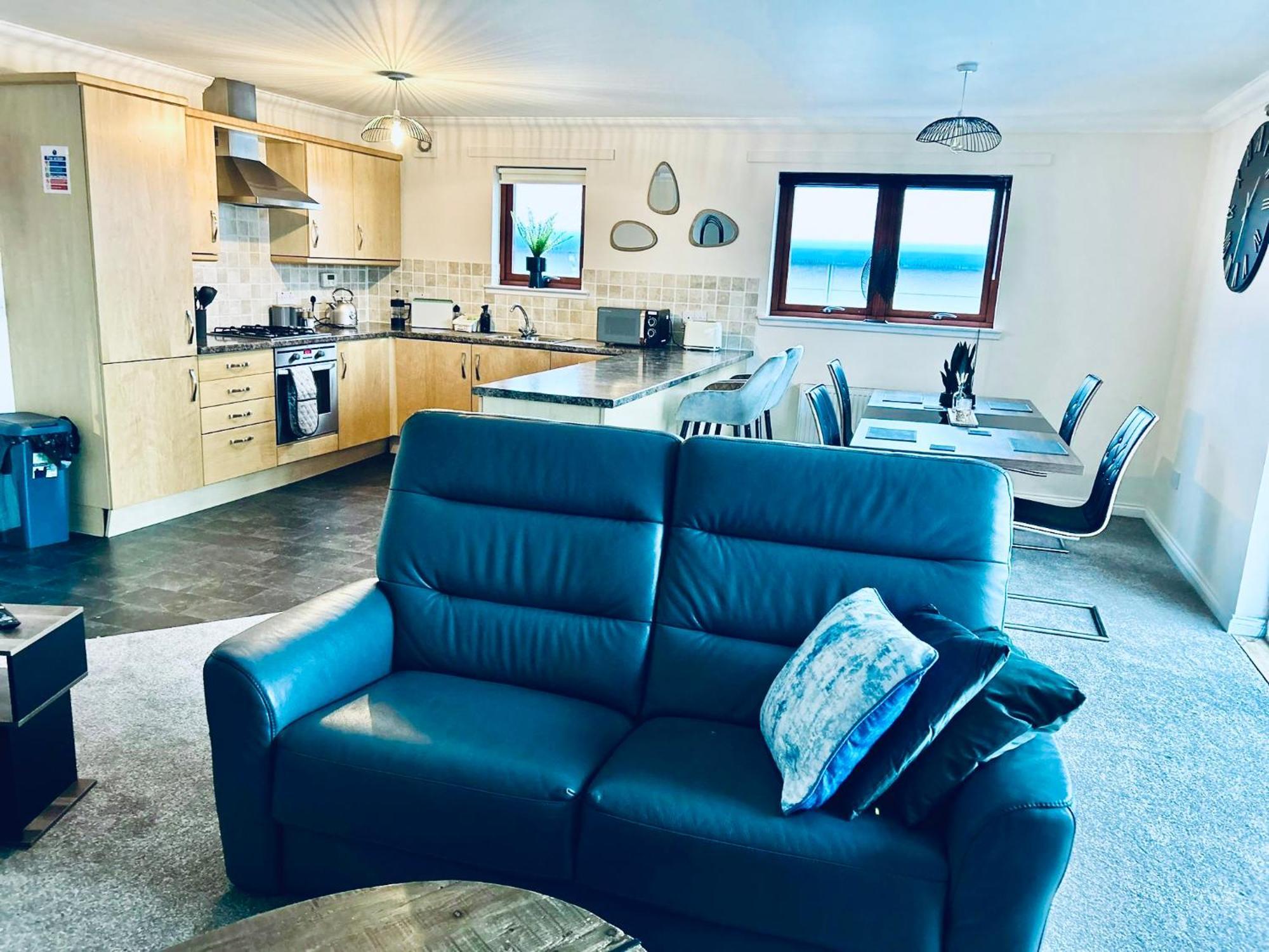 Central Cosy Riverview Apartment 2 Bed, 2 Bath, Free Parking / Wifi Inverness Dış mekan fotoğraf